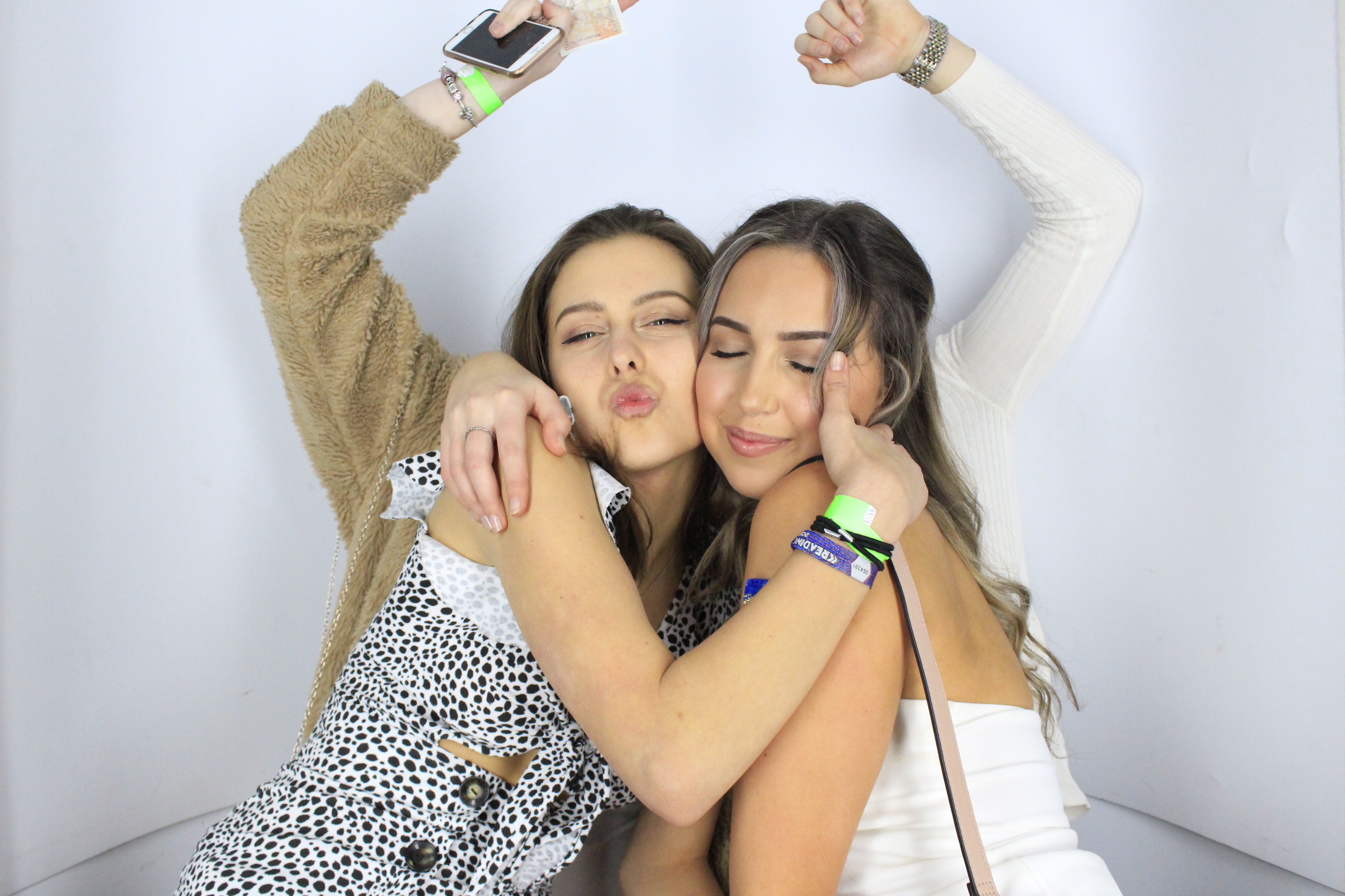 Issy & Alice's 18th Birthday Party | View more photos from the event at gallery.myphotoboothexperience.co.uk/u/MyPhotoBoothExperienceLtd/Issy-Alices-18th-Birthday-Party